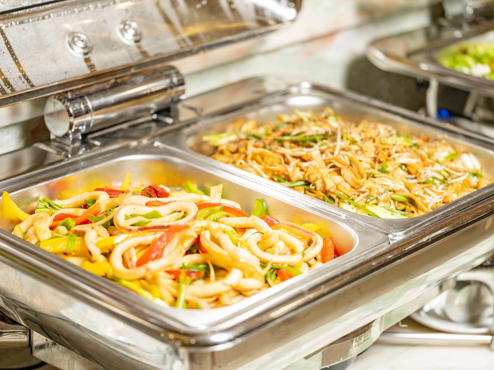 Dlg Hotel Danang Exterior photo Chafing dishes