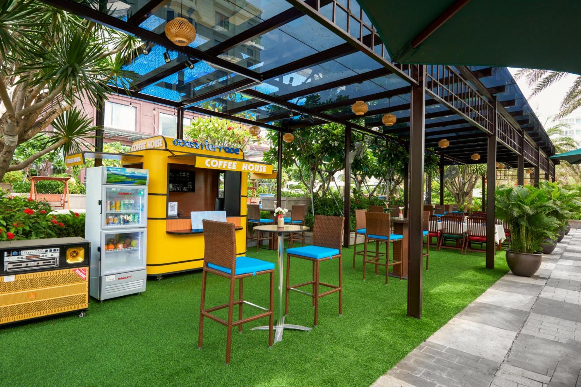 Dlg Hotel Danang Exterior photo The Coffee Club, Bangkok